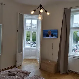 Lovely New 2 Bedroom Near Hannovamarkt , Viena Austria